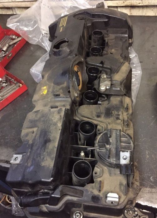 Клапаная крышка бмв н52