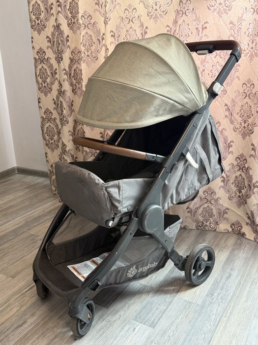 Коляска Ergobaby Delux+