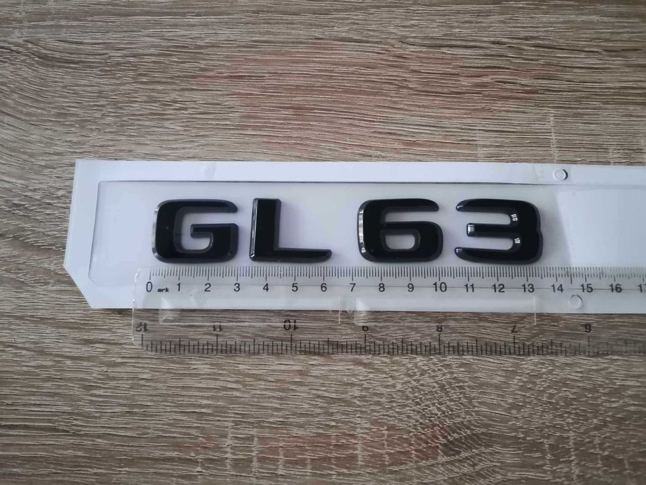 черен надпис Mercedes Benz GL 63