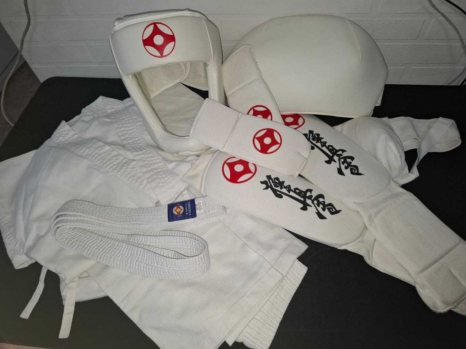 Полная экипировка для каратэ/амуниции + кимано