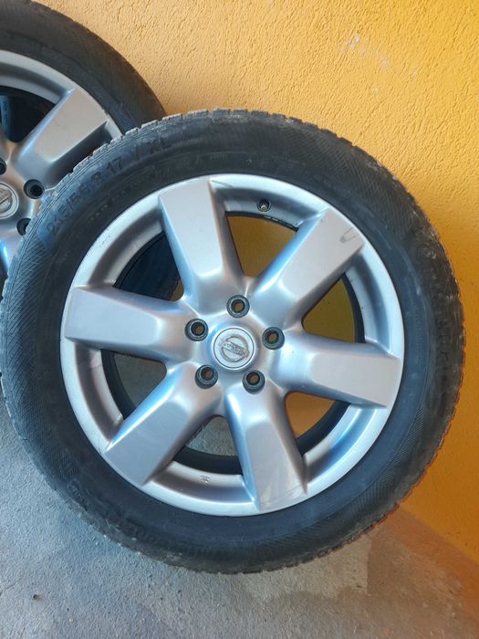 Джанти с гуми за Nisan Juke 215/55 R17-4бр.зимни