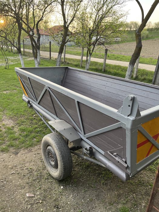 Pas -Remorcă Tractor