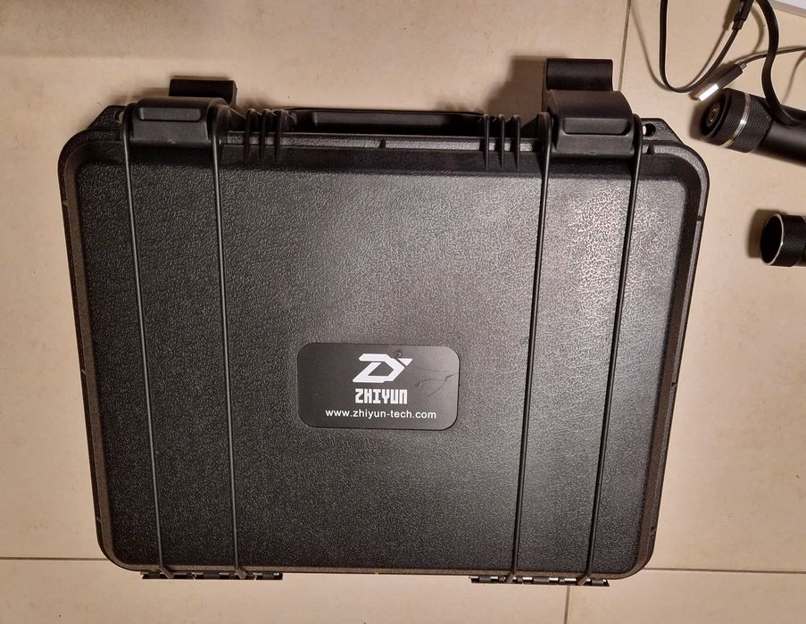 Гимбал  за фотоапарати Zhiyun Crane