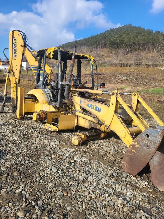 Dezmembrez buldoexcavator komatsu vb 93 97 r5