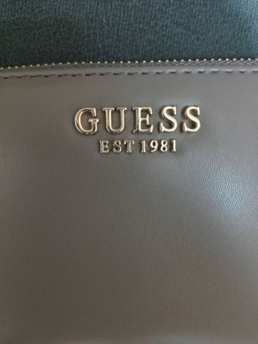 Дамско портмоне LAURELI -GUESS