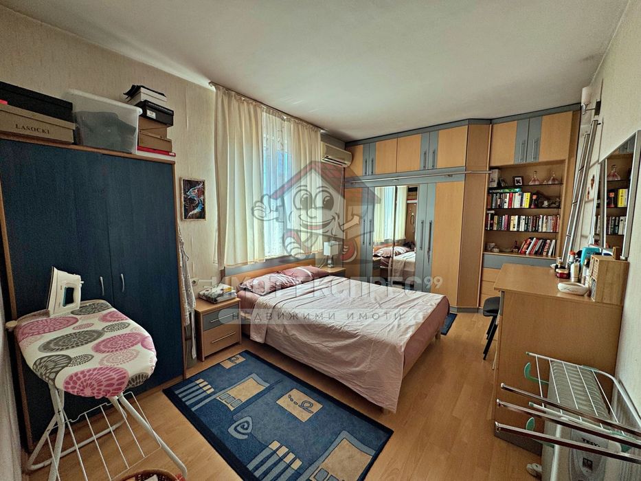 Продава се Етаж от къща в Асеновград - 255 кв.м за 981 €/кв.м - Снимка #10