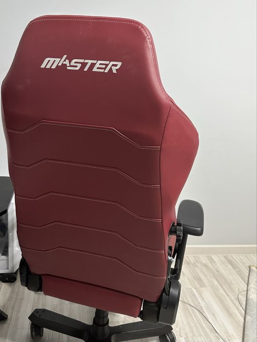 Кресло DXracer Master