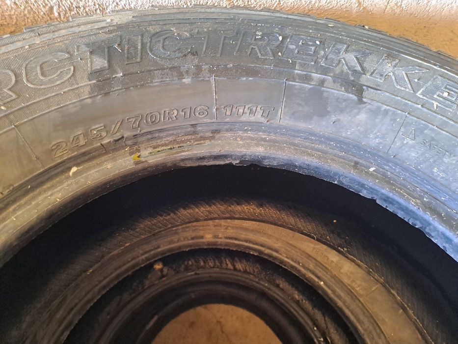 Резина бу 245.70р16