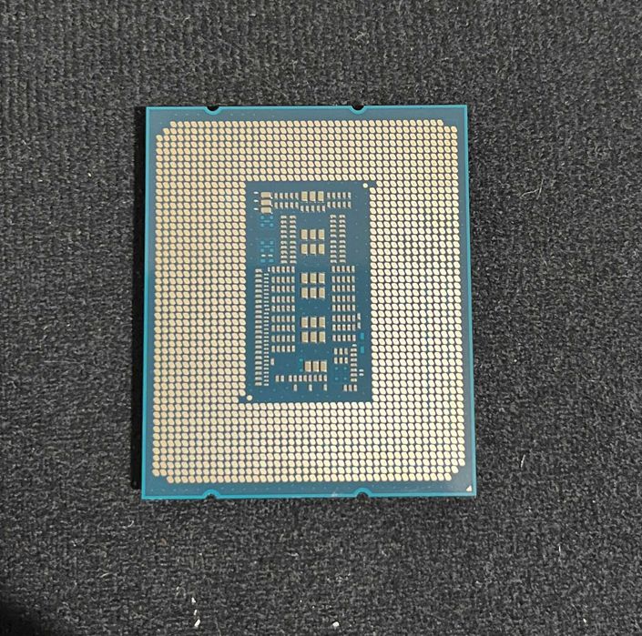 Procesor Intel Core i5-14400F – stare excelentă, în garanție