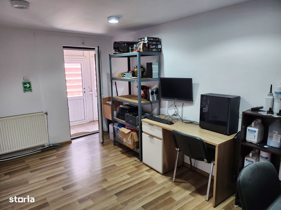 Casă rezidențială cu 9 camere, amplasare centrală