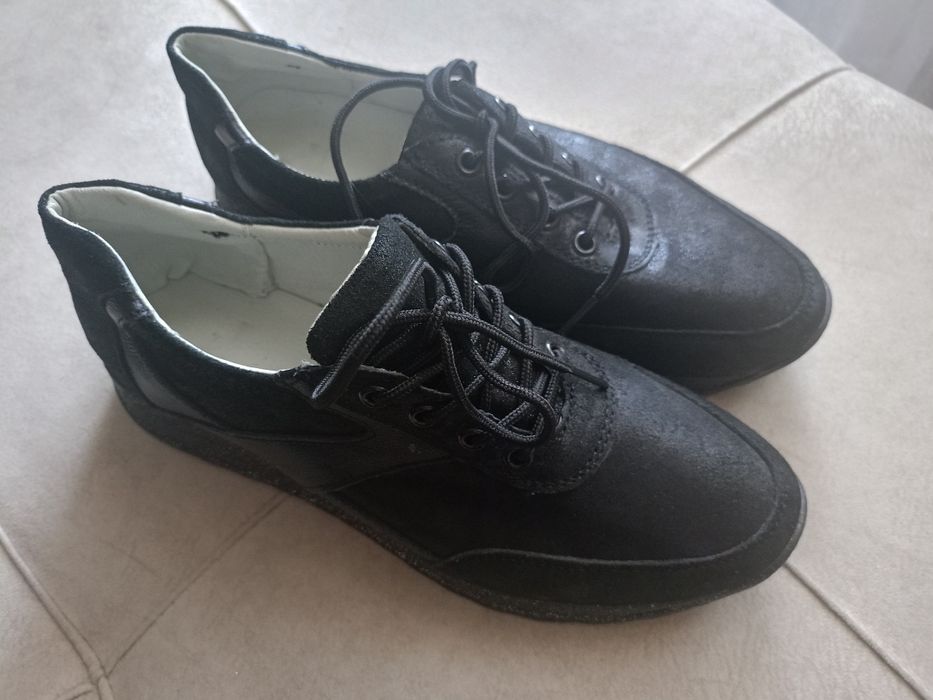 Кроссовки натуральная кожа