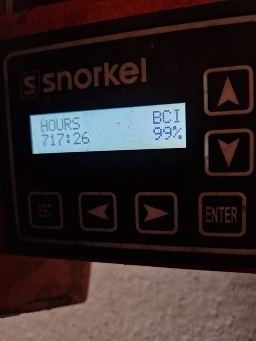 Nacela tip foarfeca 10 metri