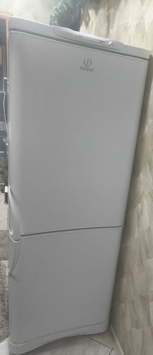 Индезит высота 1, 7м