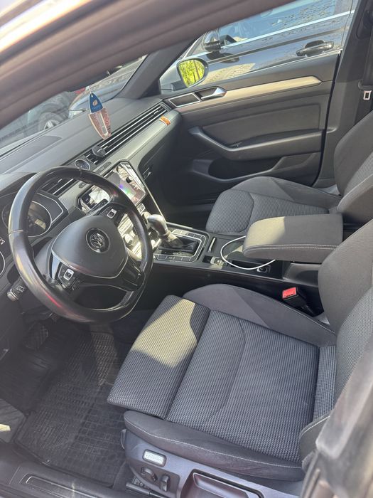 Vând Volkswagen arteon DSG