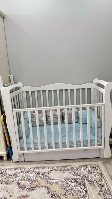 Детская кроватка