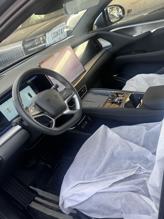 Byd Sealion 07 elektr 610 km zapas hod