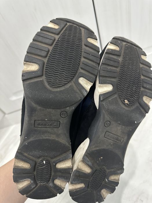 Кроссовки Carvela
