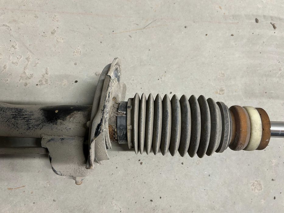 Амортисьор преден десен Mercedes B200 W245 оригинал A1693201830