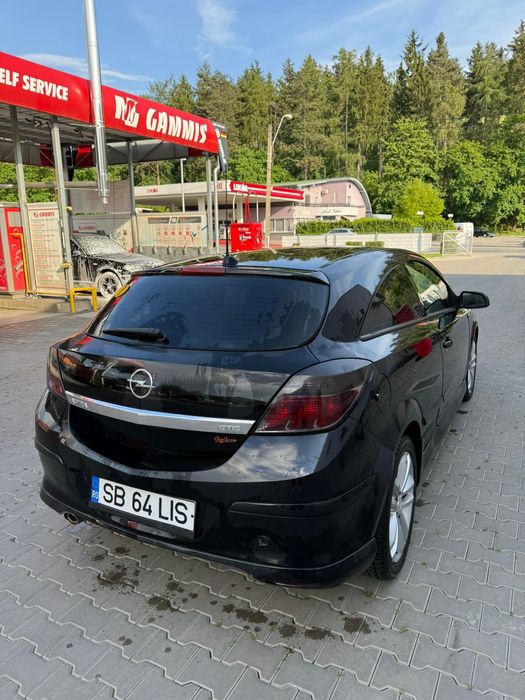 Opel Astra GTC Coupe 2006 1.9