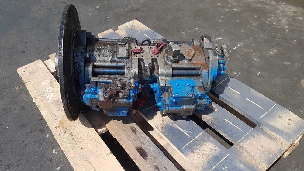 Pompa hidraulica excavator JCB 210 , Kawasaki K3V112DT