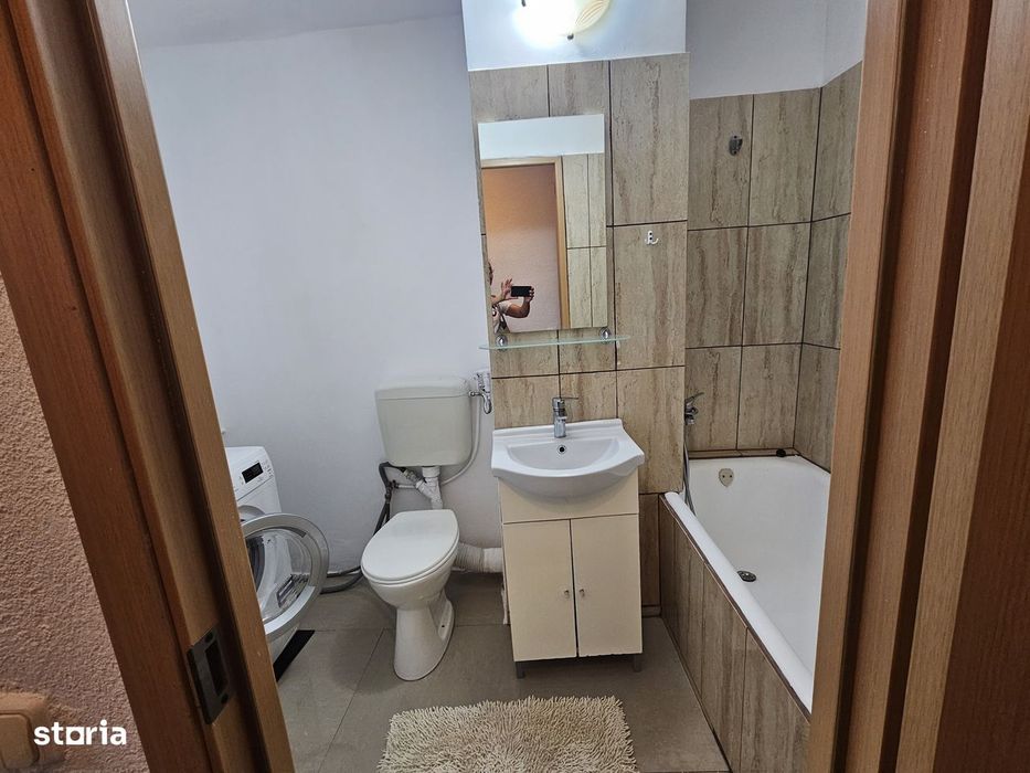 Garsonieră de închiriat, in centru Otopeni, spatioasa cu balcon