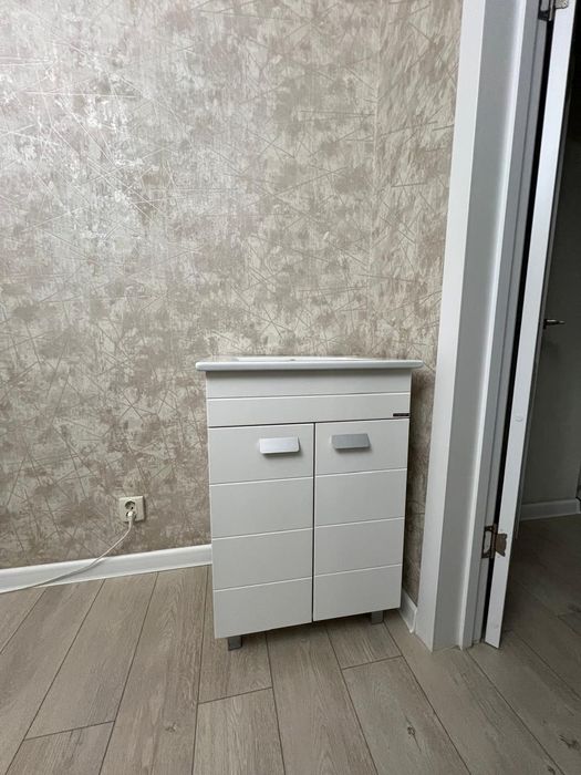 Раковина с тумбой