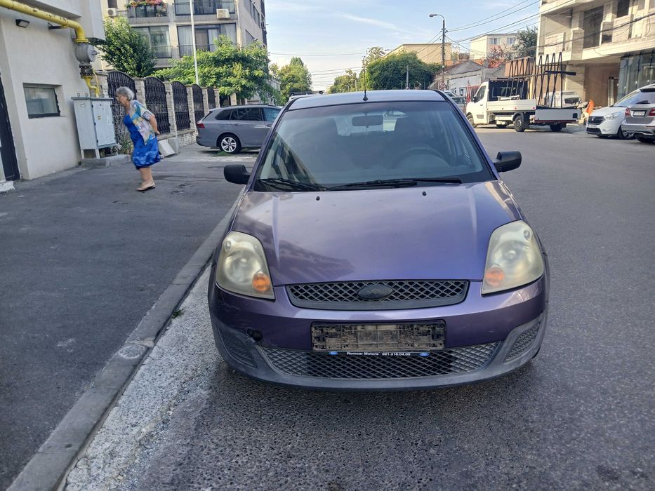 Vind autoturism FORD FIESTA