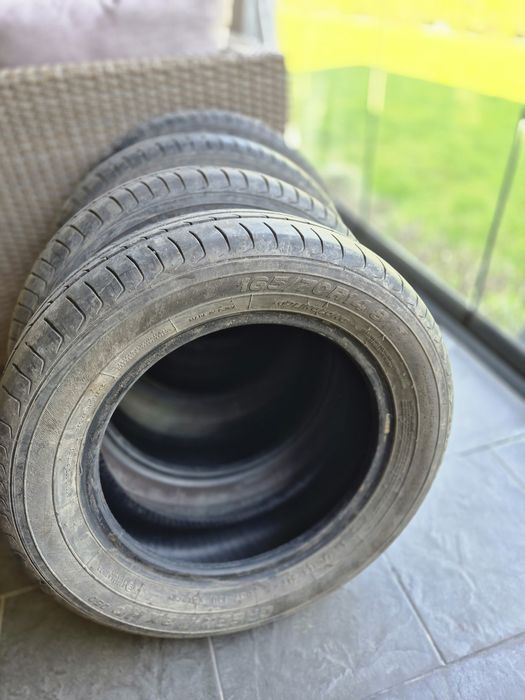 Anvelope vara - Dacia Spring 165/70/R14 - 2 ani utilizate