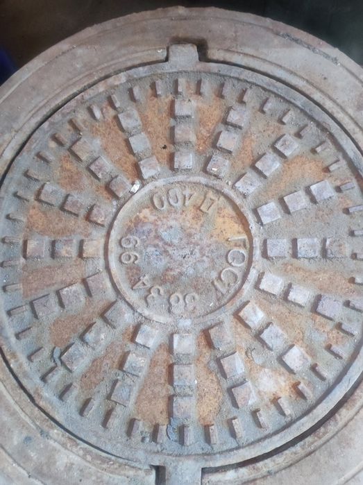 Люк чугунный для септика частного дома