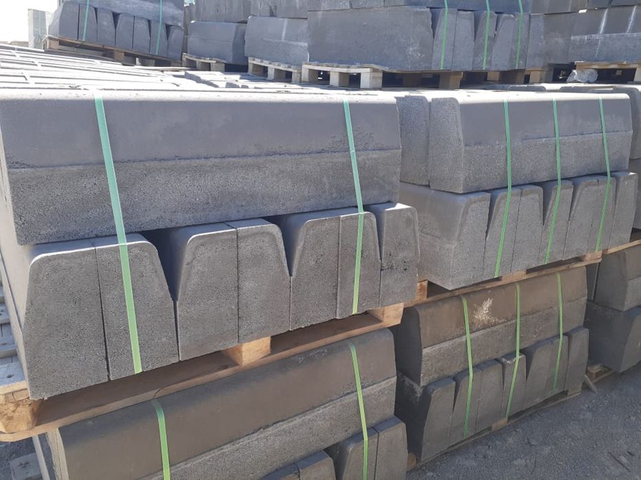 Поребрик, бордюр, брусчатка