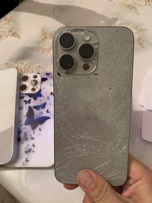 Айфон 15про Мах 256гб емкость 86%