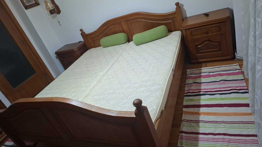 Dormitor din lemn masiv de stejar – Set complet sau piese separate