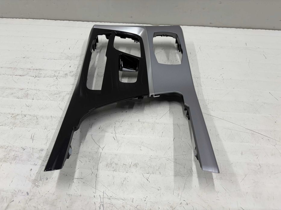 Лайсна централна конзола БМВ Г30 Г31