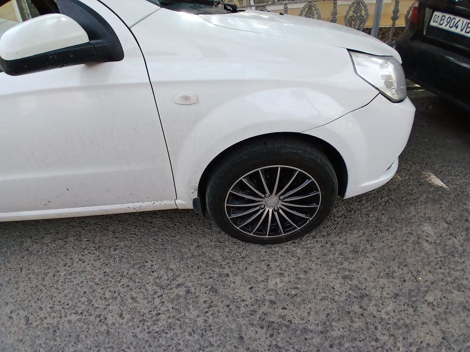 Diska sotladi r 16 svarka yoq