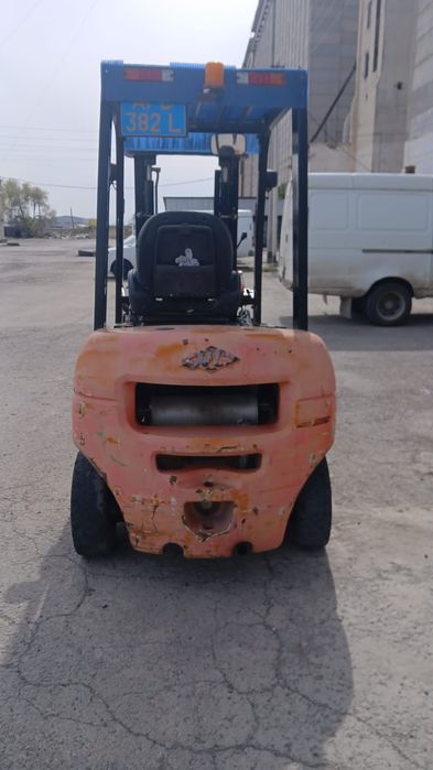Продам вилочный погрузчик, 2тн.