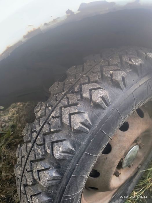 продам ниву 213 с. прицепом