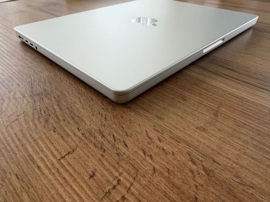 НОВ MacBook Pro 14" M3 PRO 11-CPU/ 14-GPU/ 36GB RAM/512GB SSD ГАРАНЦИЯ