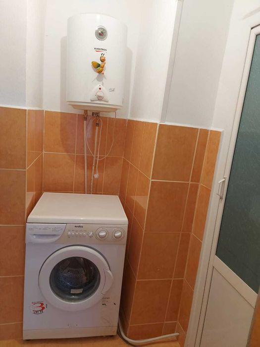 Vand Apartament 3 camere Rovinari