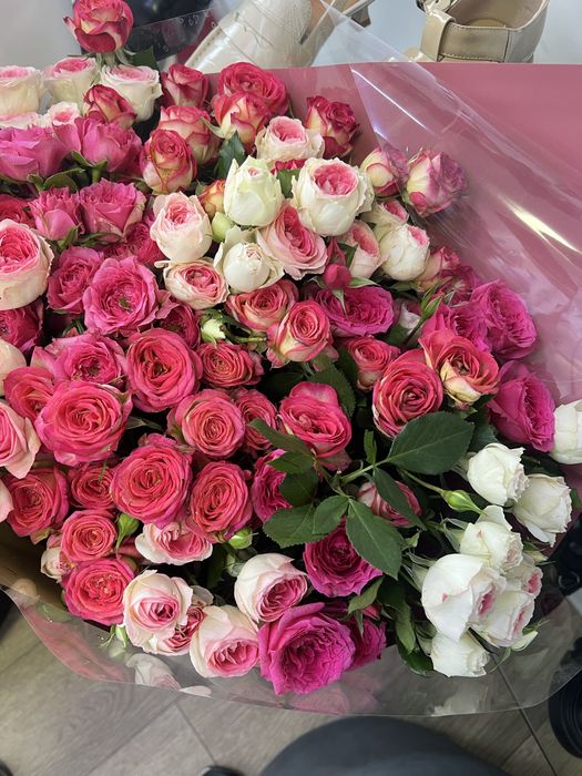 Букет пионовидных роз