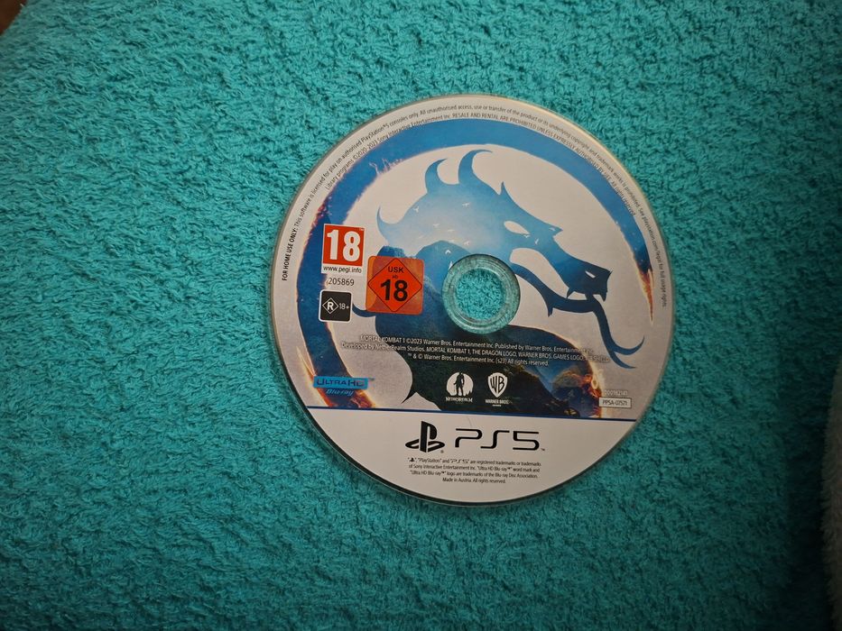 Продаю диск на пс5 Mortal Kombat 1