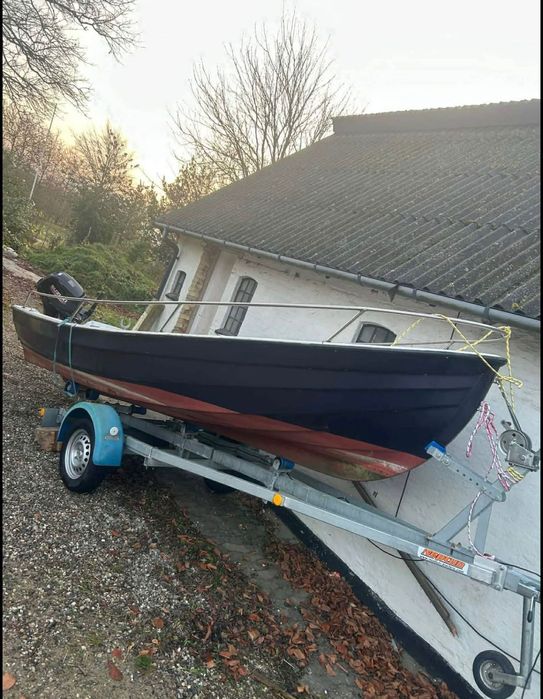 Vând barcă +motor2018 FĂRĂ PERIDOC