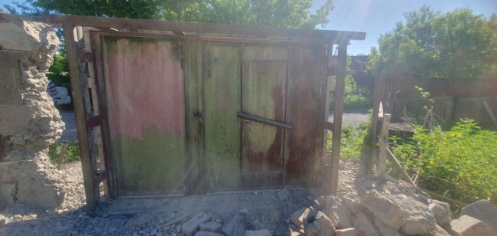 Продам гаражние ворота