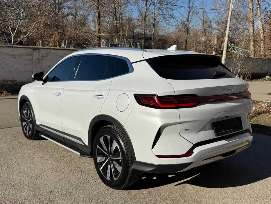 BYD SONG PLUS chempion 605км restayling