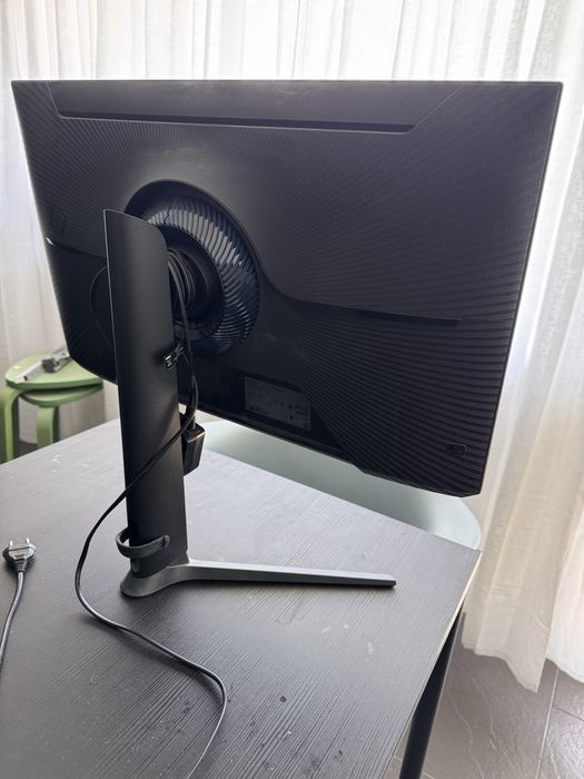 Монитор Gaming Samsung Odyssey G3 27", VA, Full HD, 165Hz, 1ms, Display Port, FreeSync Premium, Черен