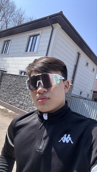 Спортивные очки