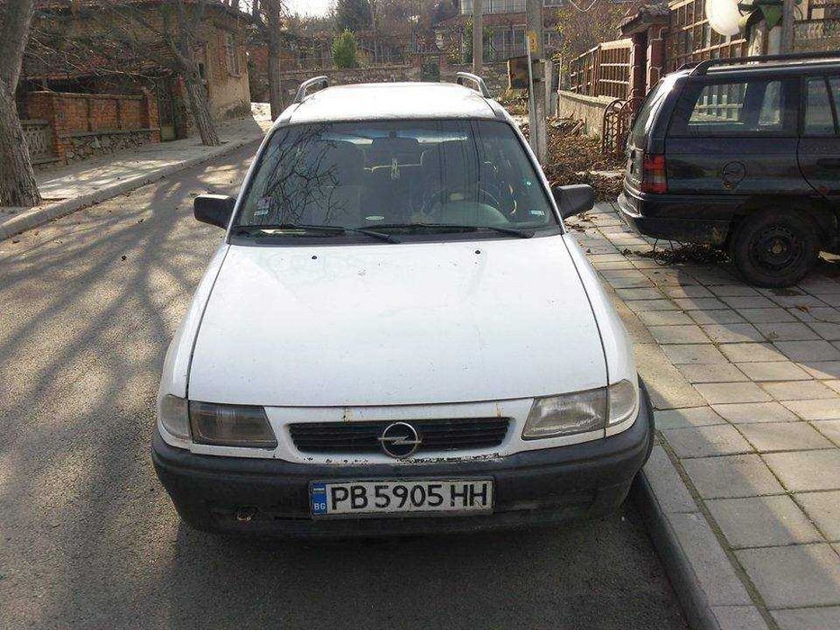 Опел  астра  1.6 моно