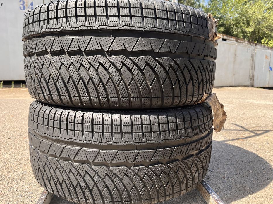 Два баллона Michelin – 255//35//19