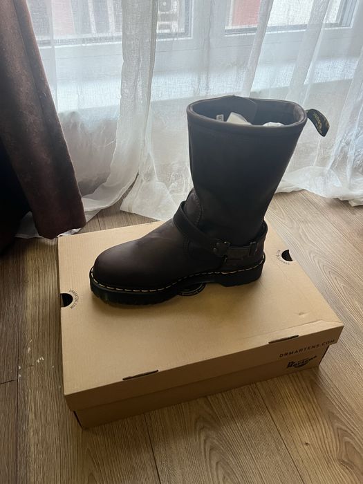 Обувки De Martens номер 43