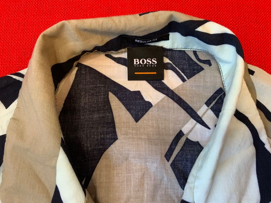 Hugo Boss-оригинална риза 48 м