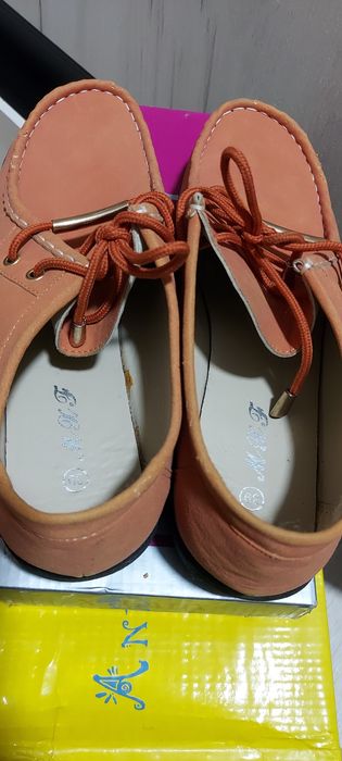 Ботинки удобные новые